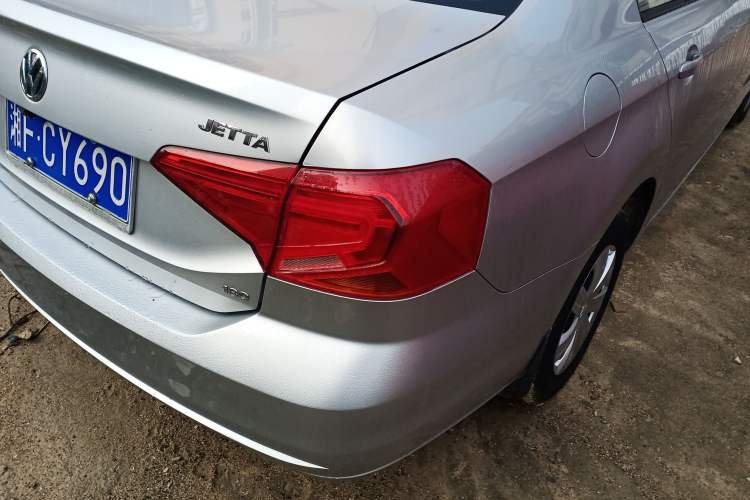 Used Volkswagen Jetta 2017 1.5L Automatic Fashion Model
