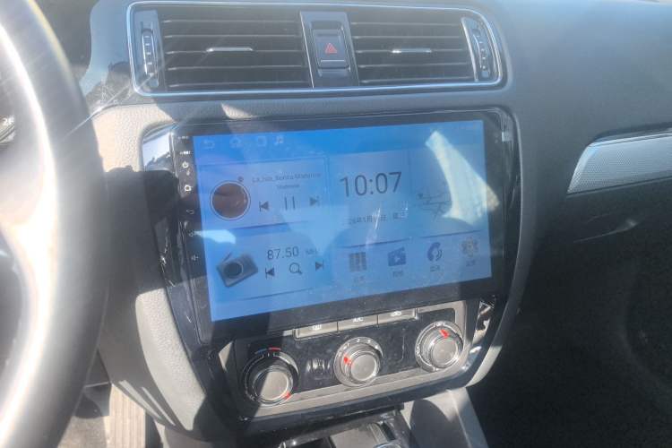 Used Volkswagen Sagitar 2016 230TSI 25th Anniversary Edition
