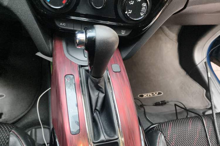 Used Honda XR-V 2015 1.8L EXi CVT Comfort Version
