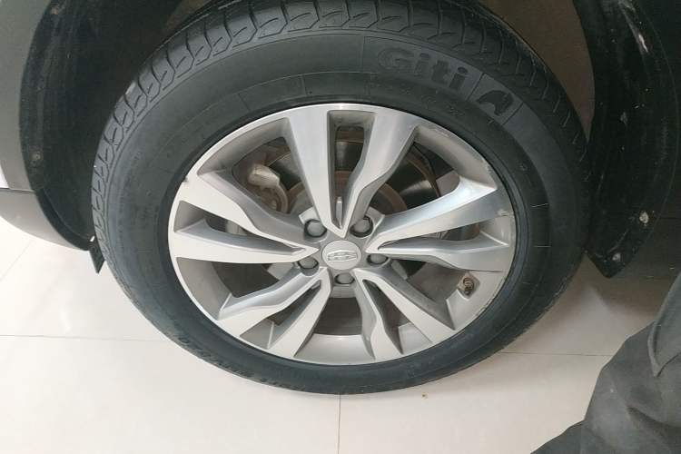 Used Geely Auto Emgrand X7 Sport 2016 1.8TD Automatic ZhiShang Model
