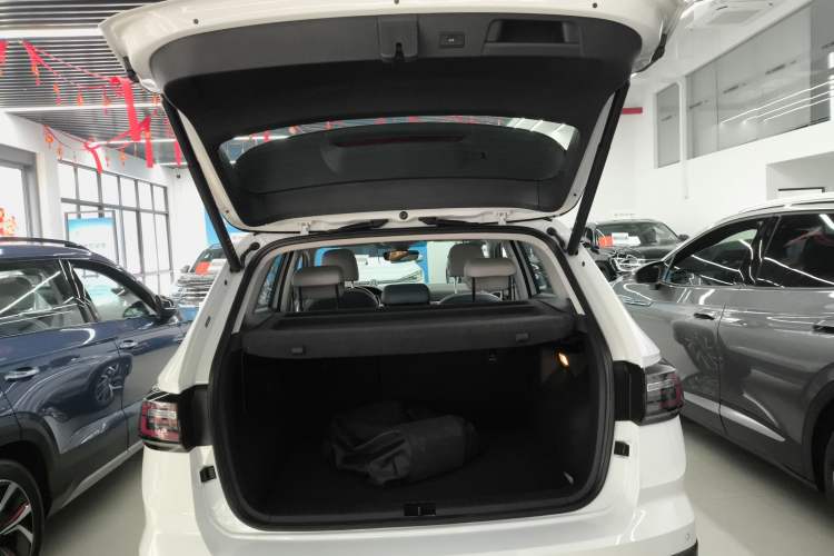 Used Volkswagen Tharu 2023 330TSI Four-Wheel Drive Moon Luxury Edition
