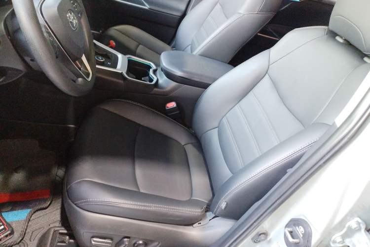 Used Toyota RAV4 2020 Dual-Engine 2.5L E-CVT Four-Wheel Drive Elite Edition
