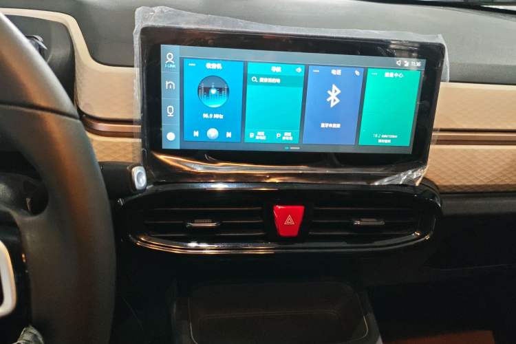 Used SOL E10X 2021 302 km Range Luxury Version 30.2 kWh
