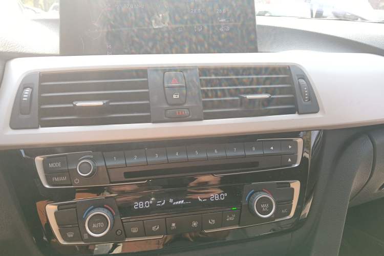 Used BMW 3 Series 2016 320Li Ambition Model