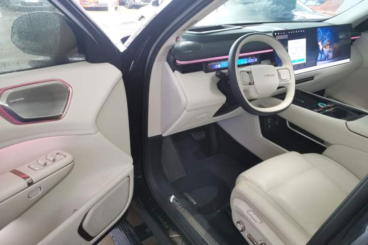 Used Lynk & Co 900 2025 1.5T Ultra
