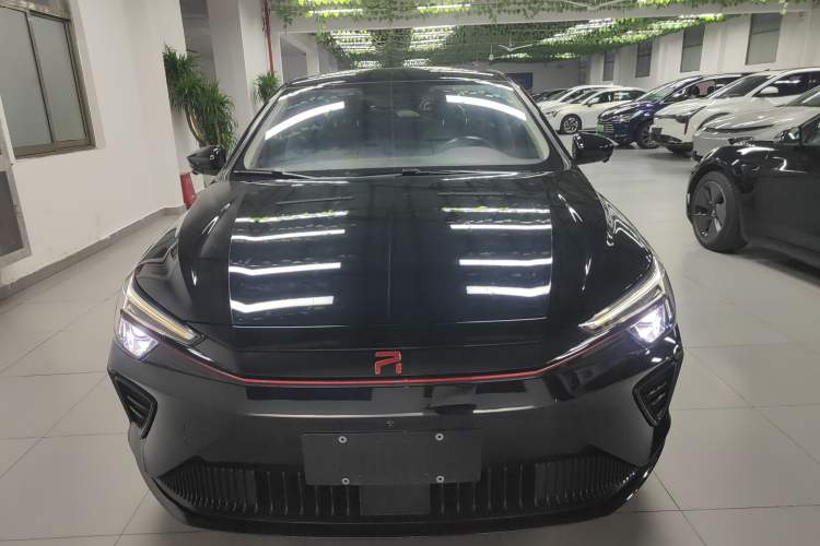 Used  ER6 2021 New Dynamic Edition 520km Smart Leading Version
