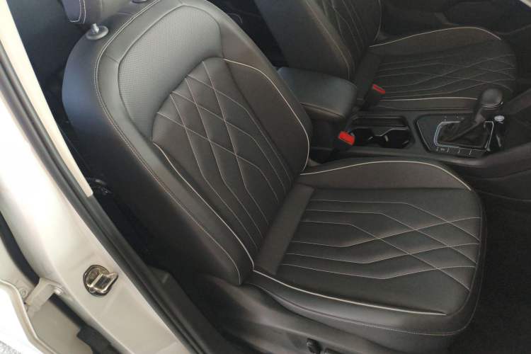 Used Volkswagen Tiguan L 2024 300TSI Automatic Two-Wheel Drive Smart Edition
