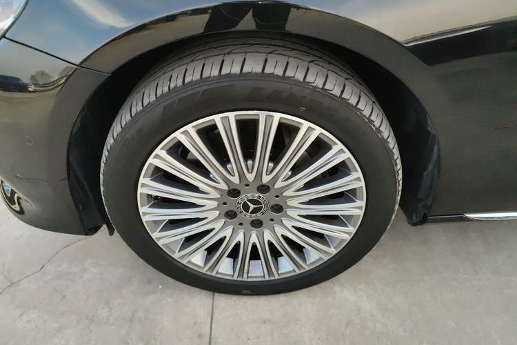 Used Mercedes-Benz E-Class 2020 Restyled E 300 L Exclusive Edition
