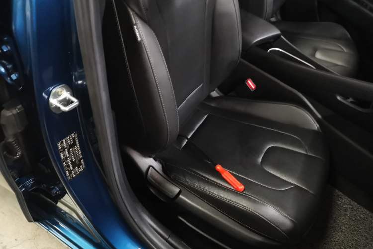 Used Hyundai Elantra 2021 1.5L CVT LUX Prestige Edition
