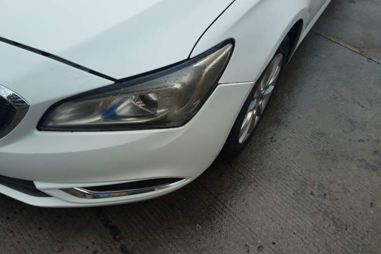 Used Buick Verano 2017 Sedan 20T Dual-Clutch Elite Model
