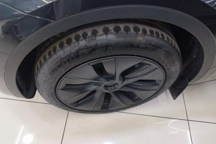 Used Tesla Model Y 2024 Rear-Wheel-Drive Version
