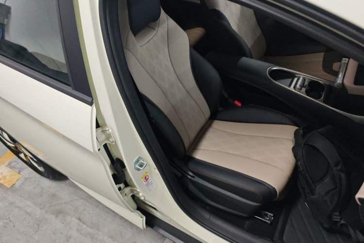 Used BYD Dolphin 2025 420km Free Edition
