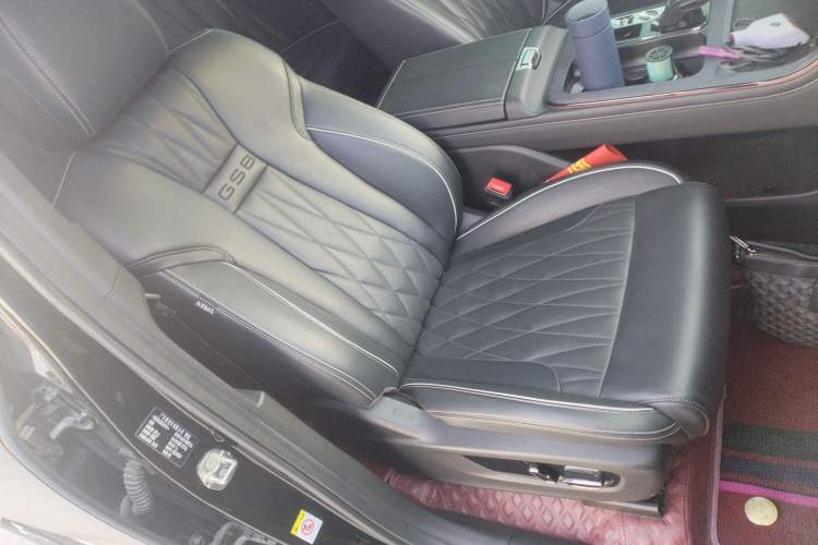 Used GAC Trumpchi GS8 2022 Dual-Engine Series 2.0TM Two-Wheel Drive Prestige Edition (7 Seats)