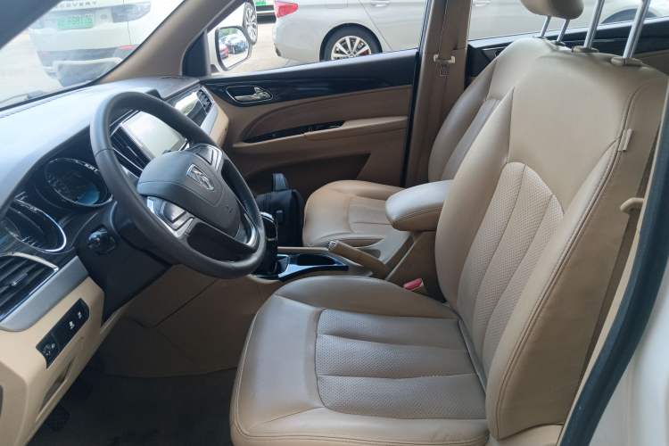 Used Baojun 730 2016 1.5L Manual Comfort Version 7 Seats China V Emission Standard
