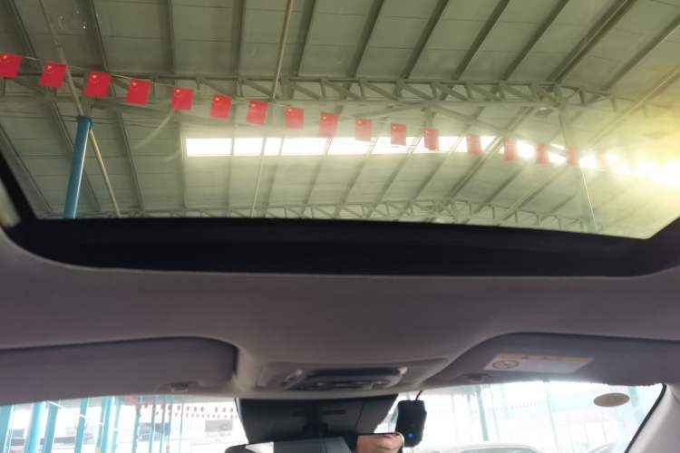 Used Toyota FRONTLANDER 2023 2.0L Smart Electric Hybrid Dual-Engine Deluxe Version
