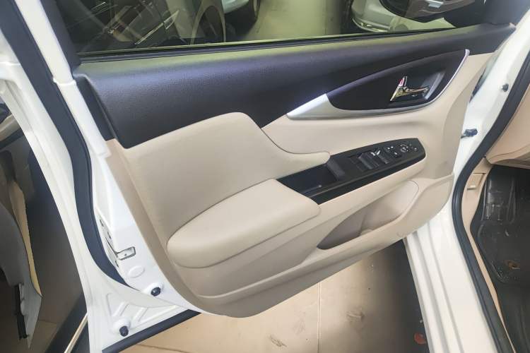 Used Honda Crider 2016 1.8L CVT Comfort Version
