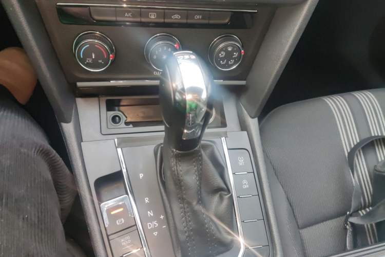 Used Volkswagen Lamando 2017 230TSI DSG Fashion Edition