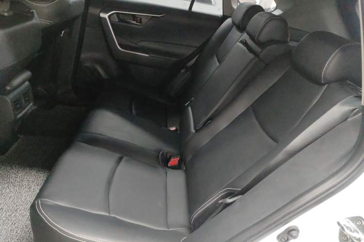 Used Toyota RAV4 2023 2.0L CVT Two-Wheel Drive Urban Edition
