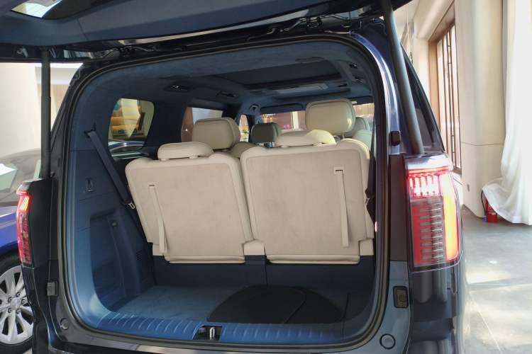 Used Zeekr 009 2022 Revised WE Version