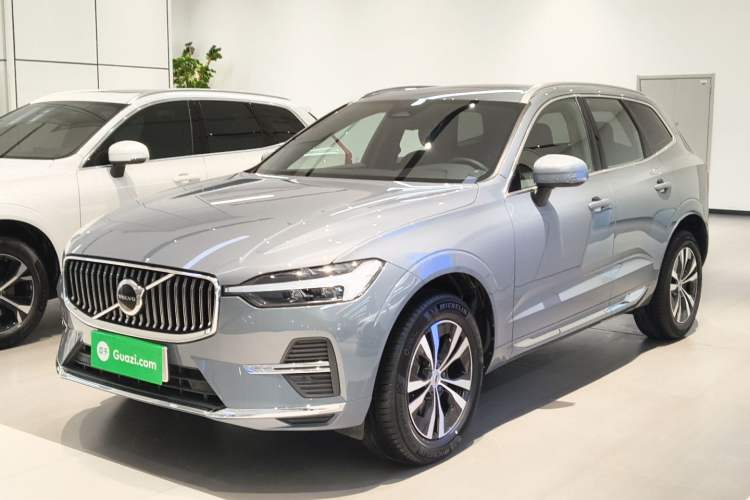 Used Volvo XC60 2023 B5 4x4 Smart Luxury Edition