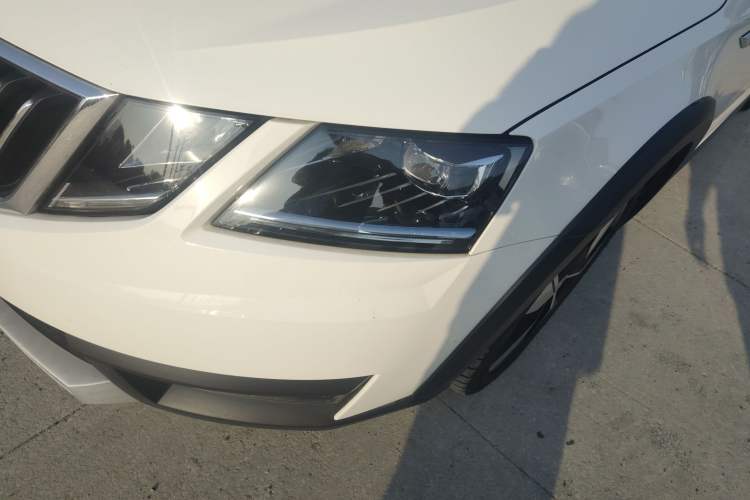 Used Skoda Octavia 2019 TSI280 DSG Luxury Edition Station Wagon China VI Standard