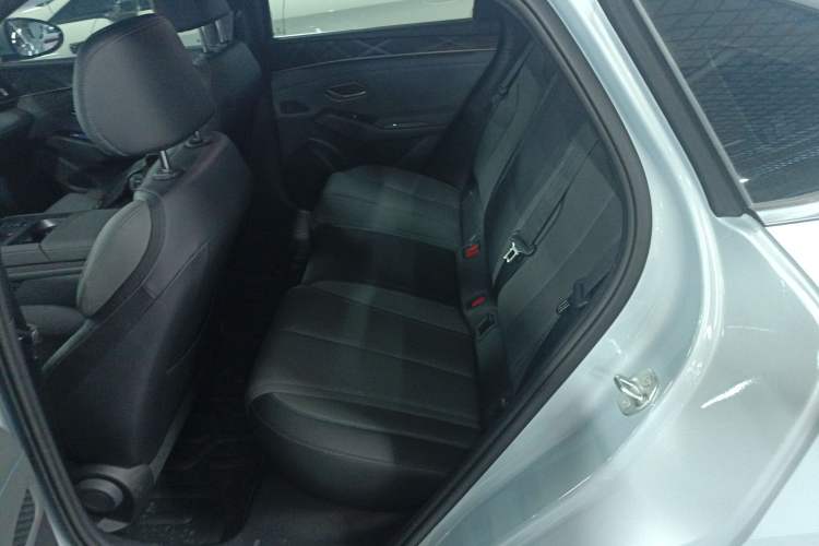 Used BYD Qin L 2025 DM-i Smart Drive 80KM Leading Model