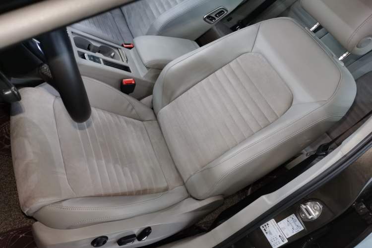 Used Volkswagen Magotan 2017 330TSI DSG Luxury Model
