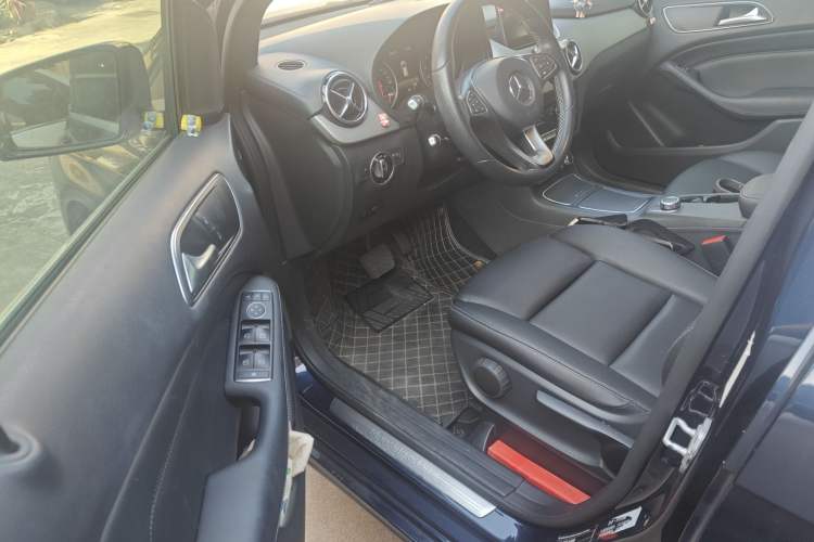 Used Mercedes-Benz B-Class 2017 B 200 Sport Edition