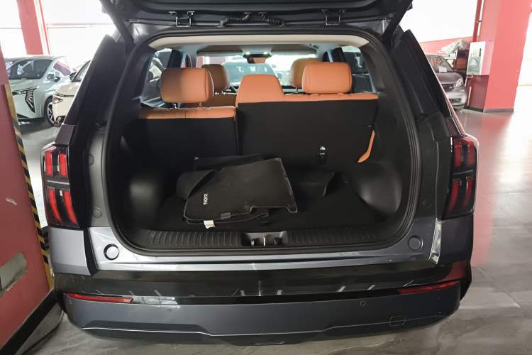 Used AION V 2024 Aion Tyrannosaurus 650 LiDAR Edition