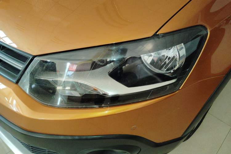 Used Volkswagen Polo 2014 1.6L Cross Polo Automatic