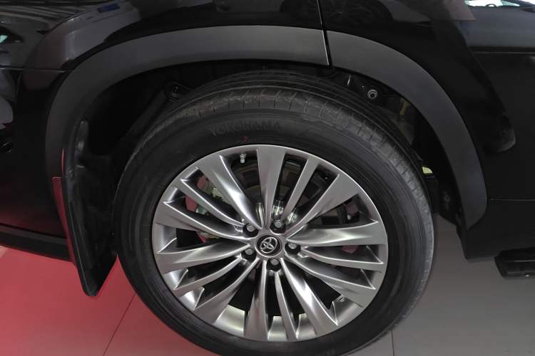 Used Toyota Highlander 2022 Dual-Engine 2.5L Four-Wheel Drive Prestige Version 7 Seats