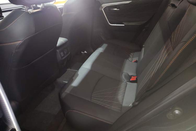 Used Toyota RAV4 2024 2.0L CVT Two-Wheel Drive Fashion Plus Edition
