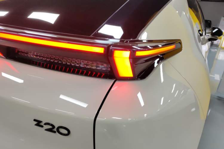 Used Lynk & Co Z20 2025 530 km Range Rear-Wheel Drive Pro
