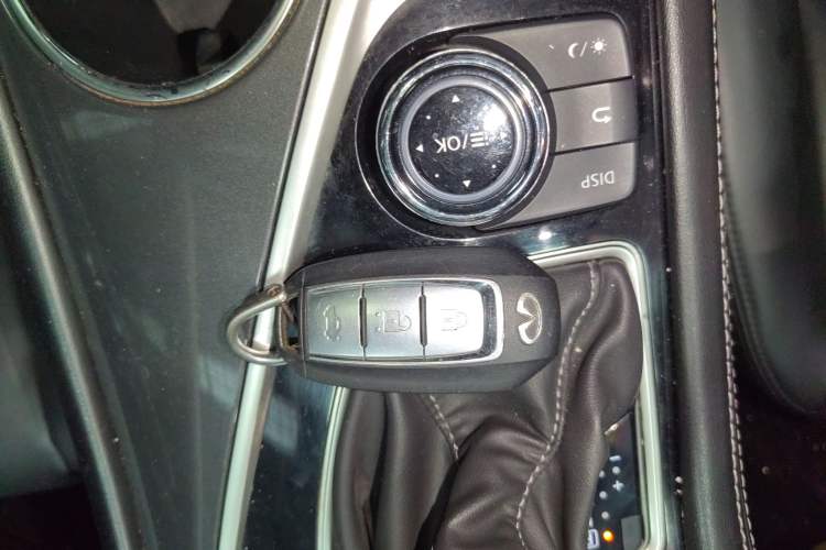 Used Infiniti Q50L 2021 2.0T Comfort Edition
