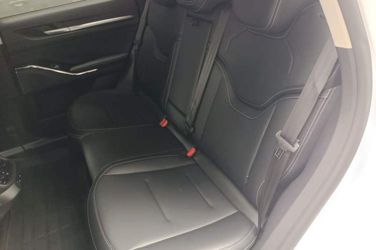 Used Haval H6 2024 1.5T Two-Wheel-Drive Classic Edition
