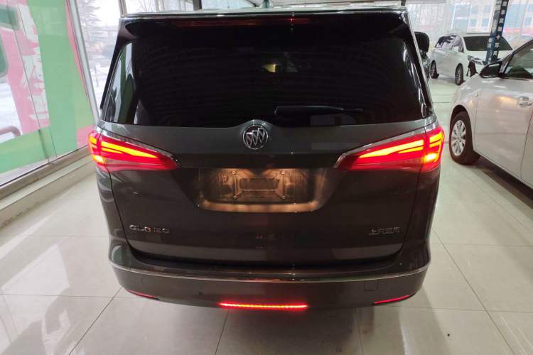 Used Buick GL8 2017 ES 28T Comfort Model China V Standard
