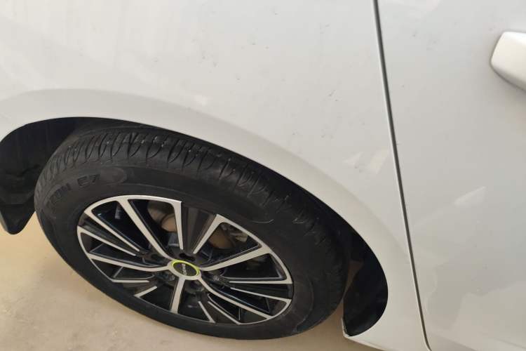 Used Roewe i5 2021 1.5L CVT Diamond Edition
