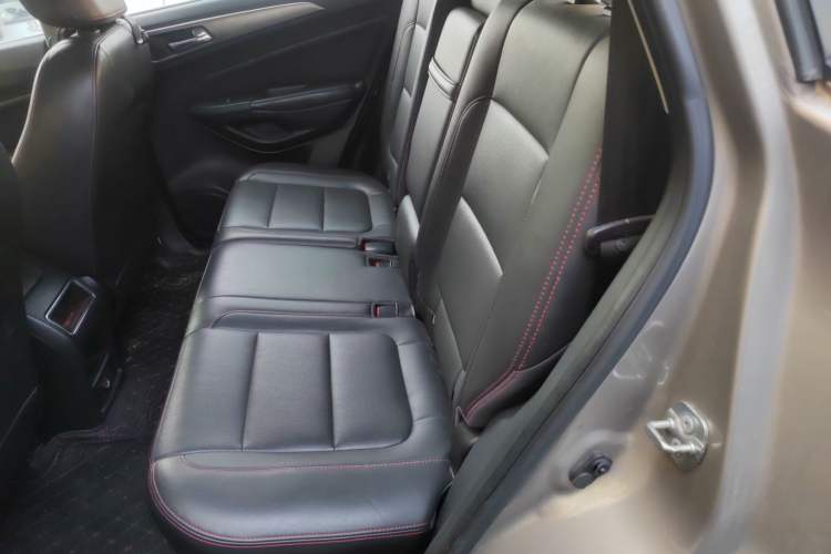 Used Changan CS75 2014 2.0L Manual Luxury Version China V Standard
