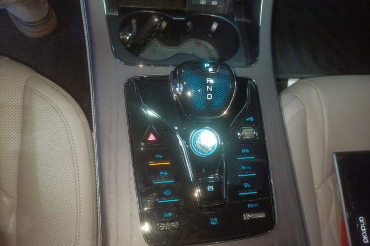 Used BYD Han 2025 EV with 701 km of Laser Radar-Enabled Intelligent Driving