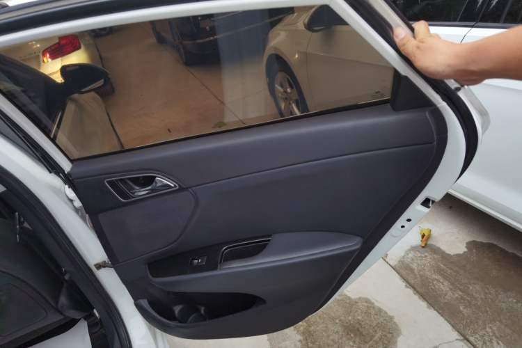 Used Hyundai Mistra 2014 1.8L Automatic Smart GLS
