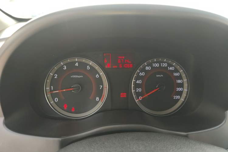 Used Hyundai Verna Ray 2014 1.4L Manual GLX