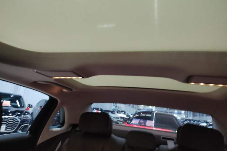 Used Mercedes-Benz E-Class 2023 Updated E 300 L Fashion Edition
