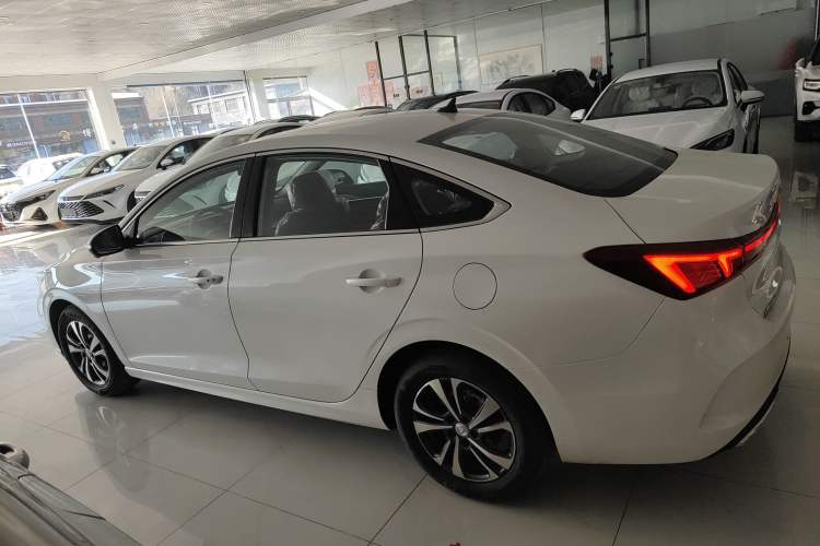 Used Changan Eado 2025 PLUS 1.4T Dual-Clutch High-Energy Version
