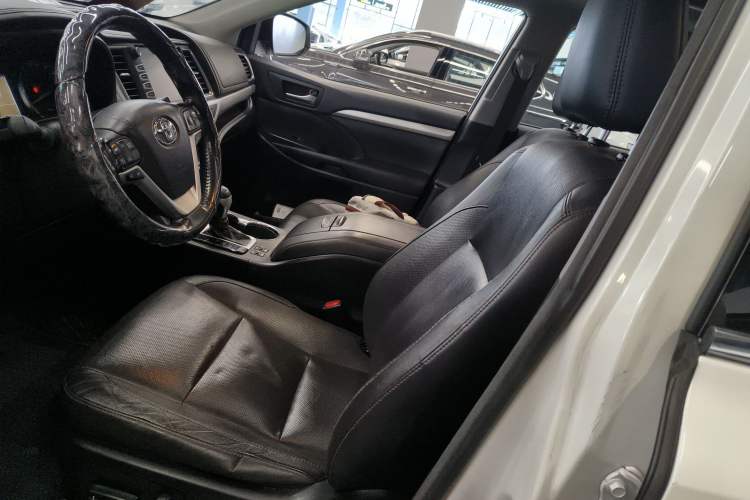 Used Toyota Highlander 2015 2.0T Four-Wheel Drive Luxury Edition 7-Seater
