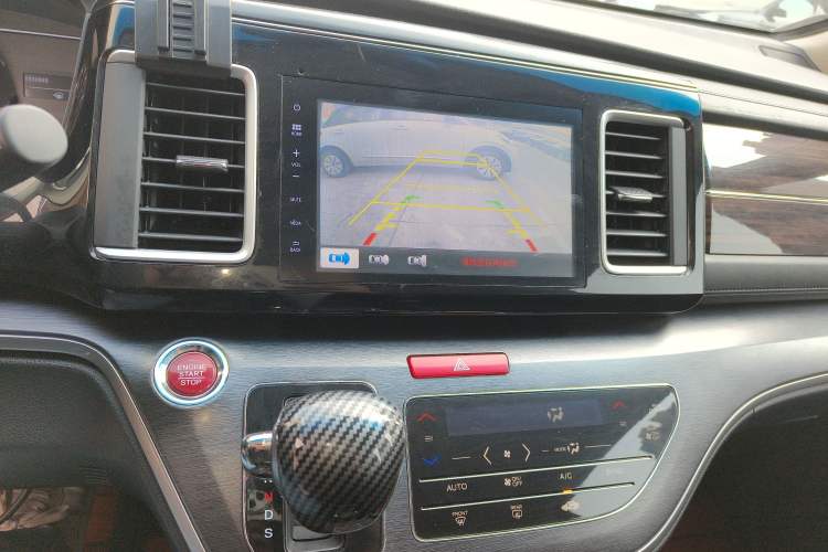 Used Honda Elysion 2016 2.4L Comfort Edition
