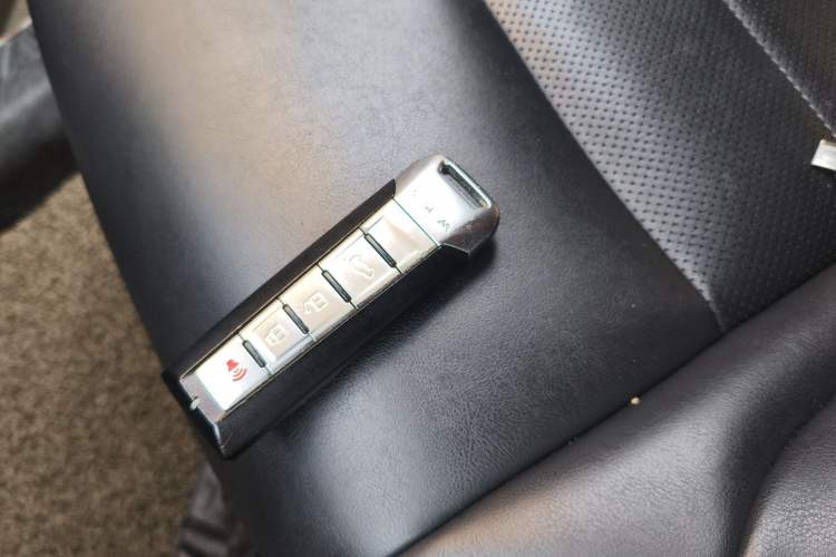 Used Wey VV5 2017 2.0T Ultra-Luxury Version
