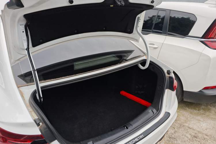 Used Geometry A 2022 Pro 430KM Commuter Edition
