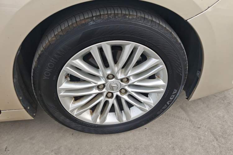 Used Lexus ES 2016 200 Midnight Special Limited Edition
