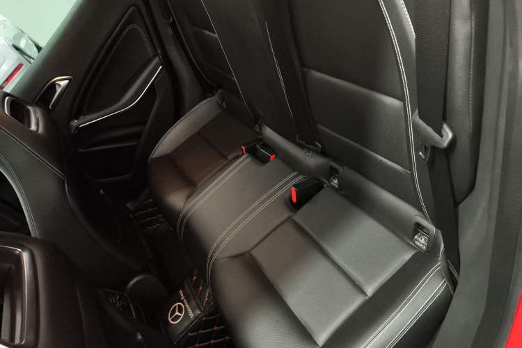 Used Mercedes-Benz GLA 2015 GLA 200 Fashion Model