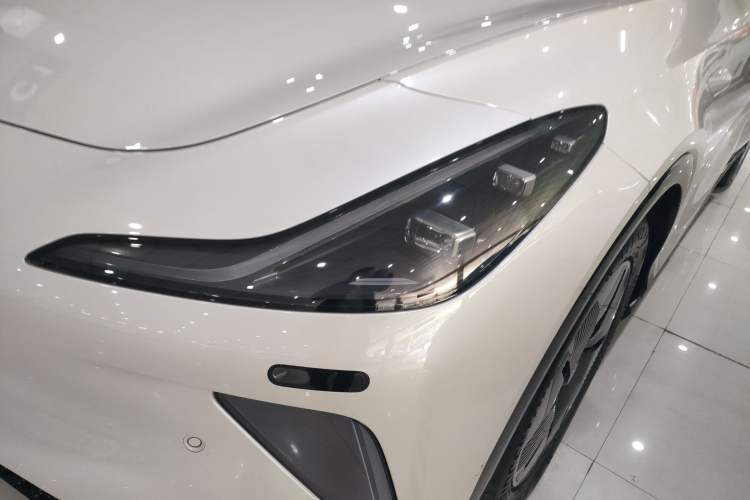 Used  LS7 2023 90 kWh Elite Rear-Drive Version